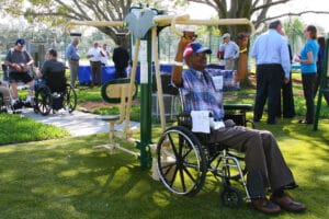 A visitor works out in Azalea Park in St. Petersburg, Florida. The park’s wheelchair-accessible Fitness Zone® allows people of all abilities to participate in strengthening exercises. Photo: Courtesy of GreenfieldsOutdoor Fitness